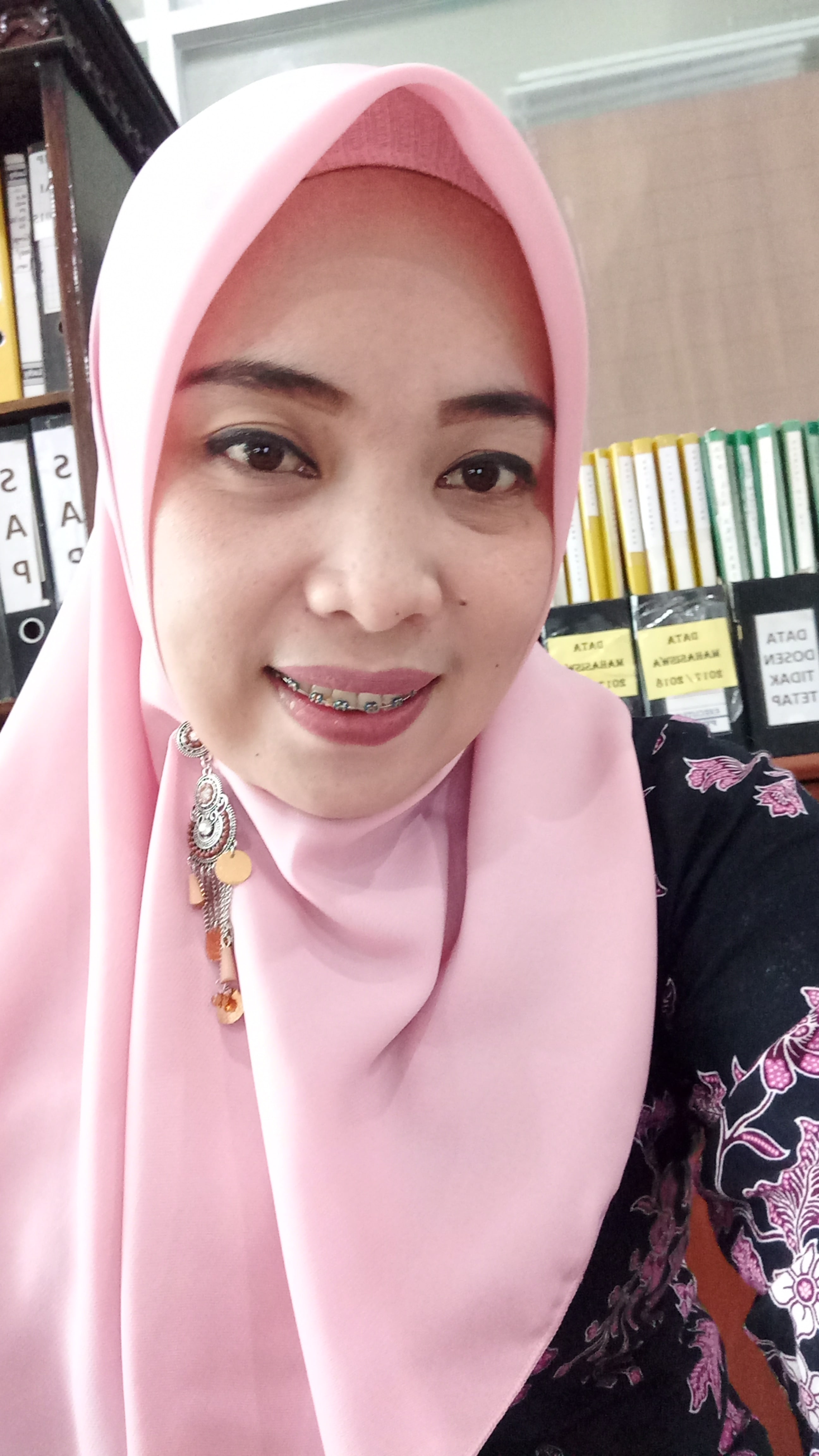 Silvia Adi Putri, S.KM., M.Kes