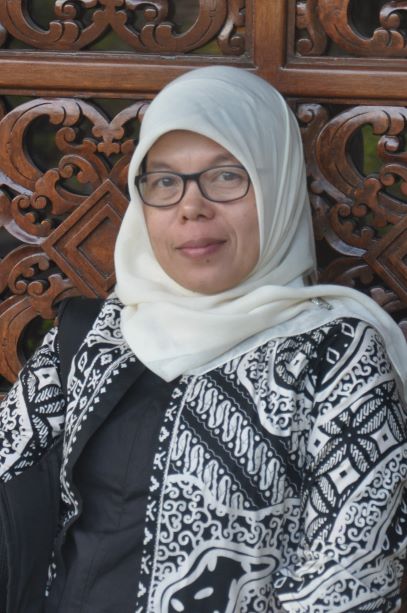 Foto Dr. Hernawati, M.Si